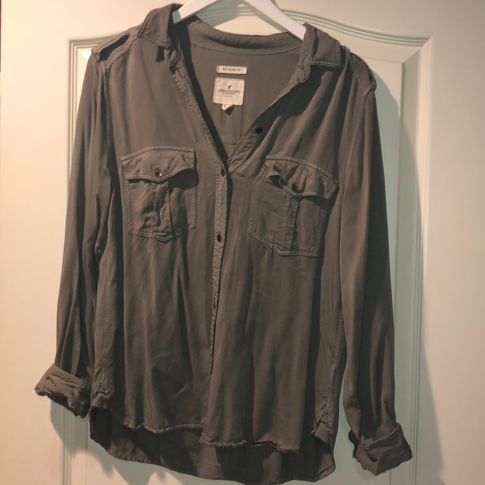 American Eagle Green Button Up